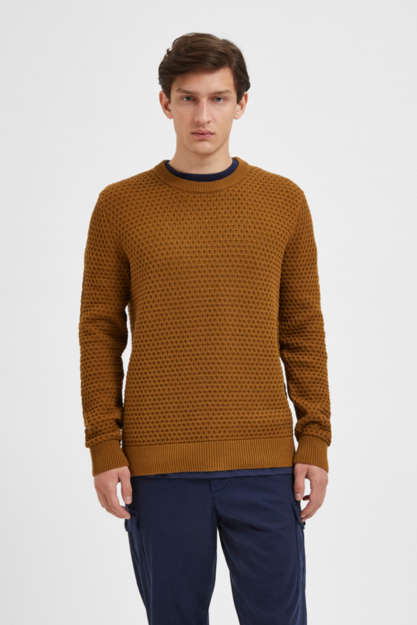 Suéter masculino de gola redonda, algodão orgânico - Marrom