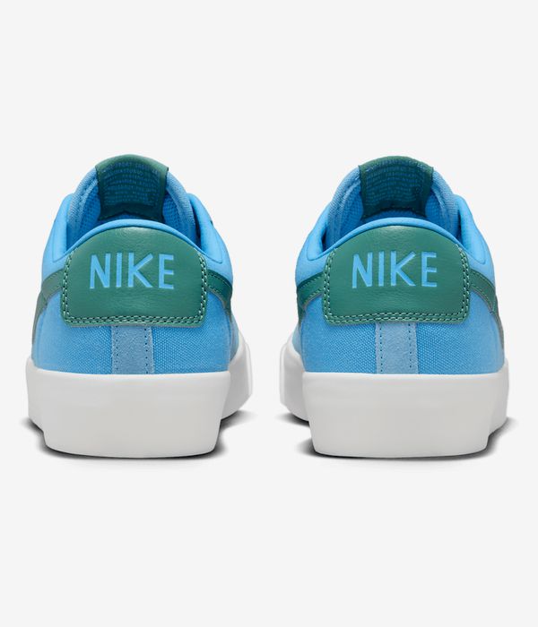 Nike SB Zoom Blazer Low Pro GT Schuh (university blue bioastal)