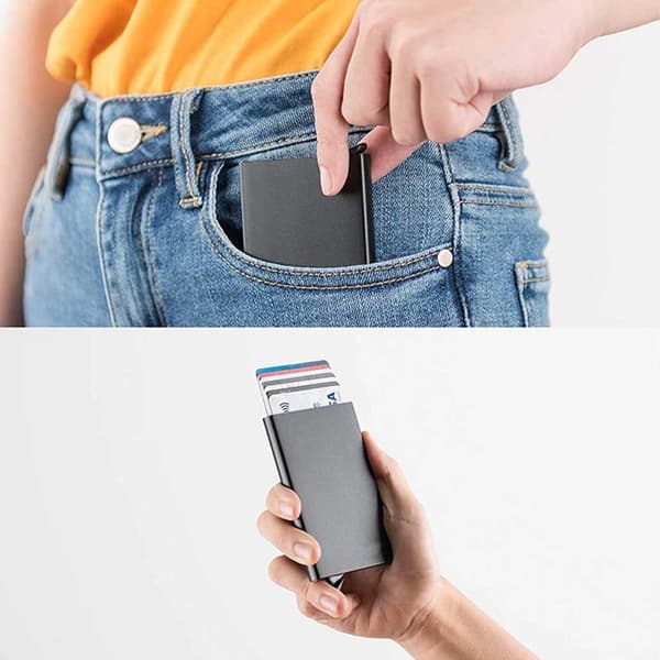 Metall pop-up-kortholder med RFID-beskyttelsesgull