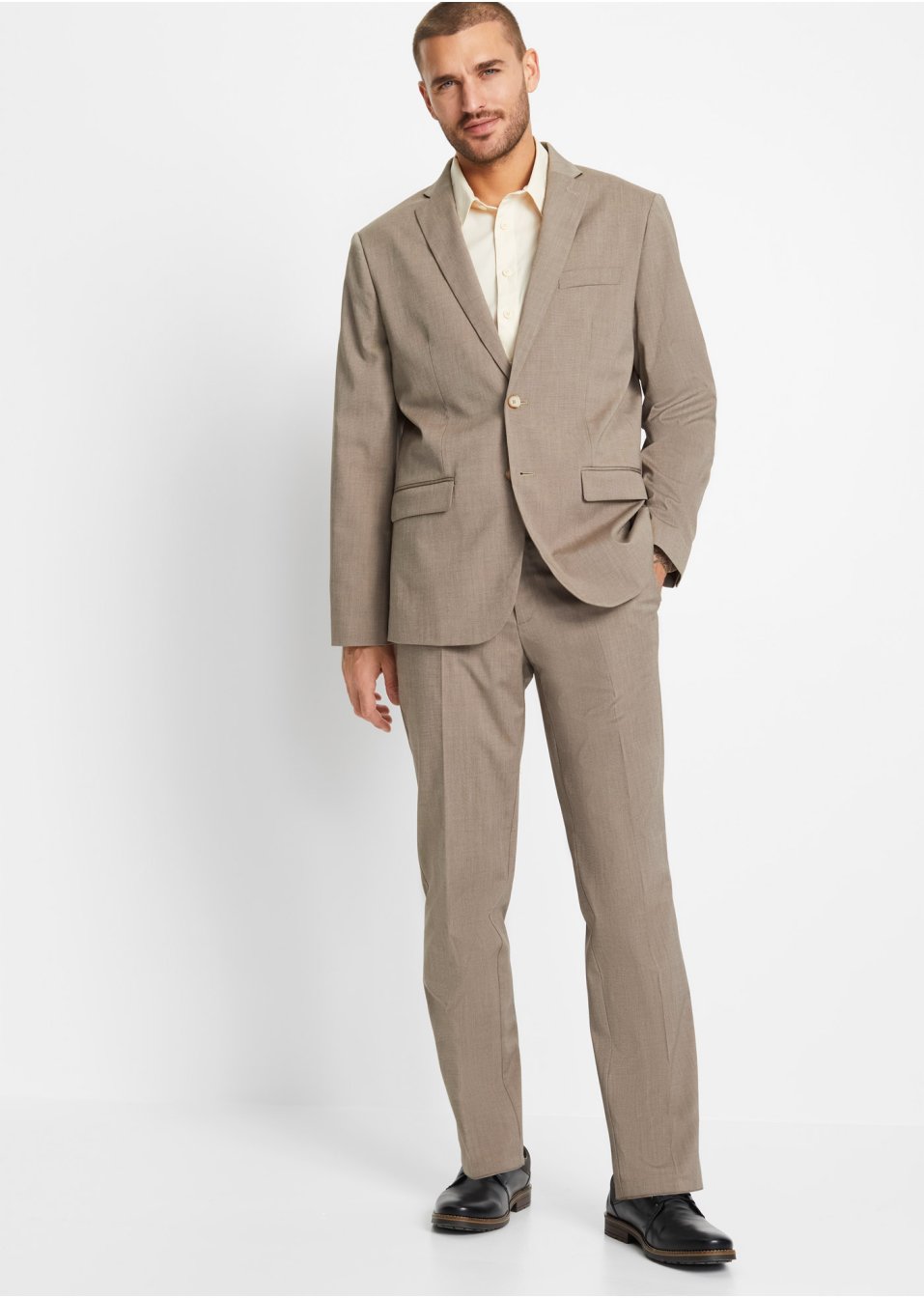 Costume 2 pièces : veste de costume et pantalon