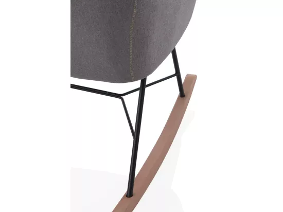 Chaise à bascule tapissée grise, pieds en métal et piètement en hêtre