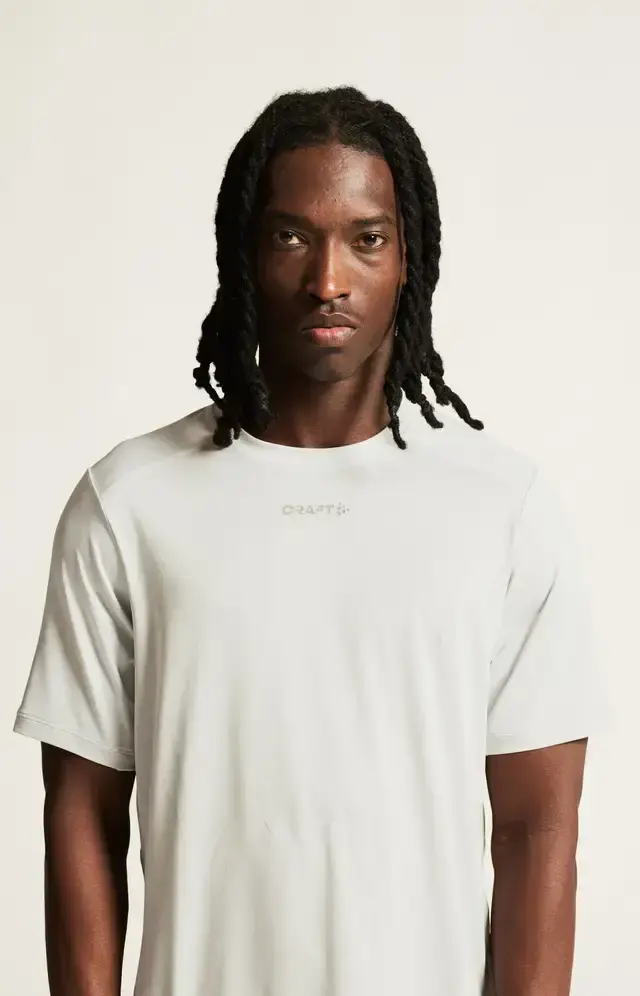 Craft ADV Essence 2 Hardloopshirt Korte Mouwen Beige Heren