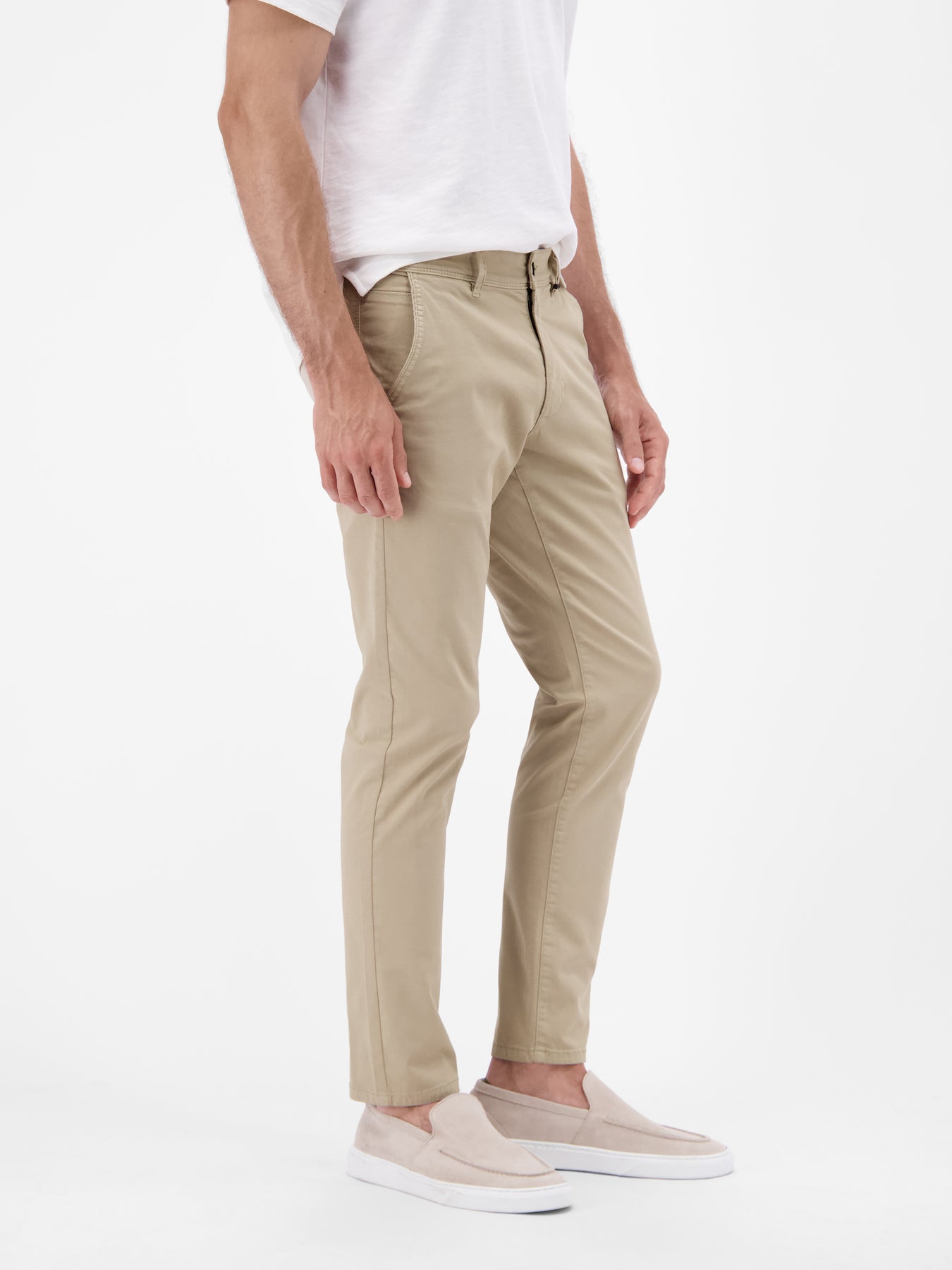 Basic Chino in Strukturqualität, SLIM FIT