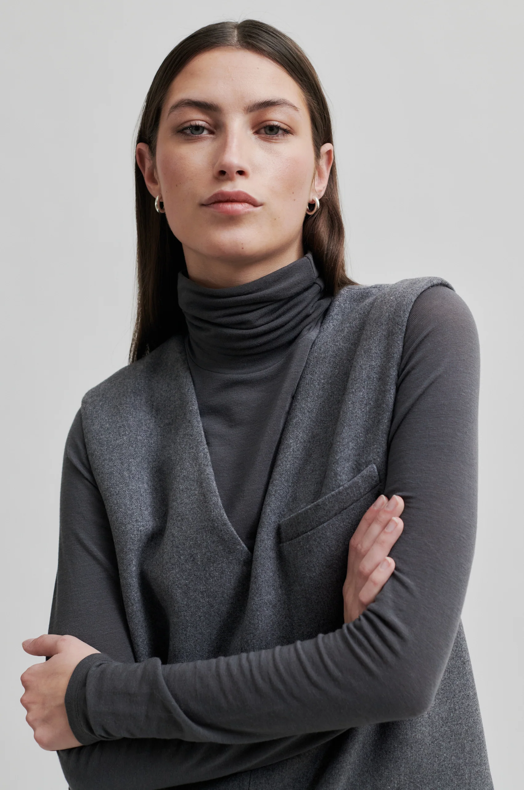 Second Female  Vall Spencer kjole - grå