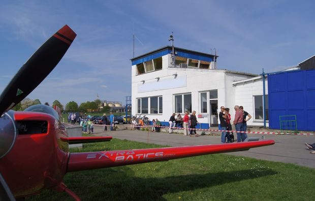 Flugzeug selber fliegen in Würselen als Geschenk