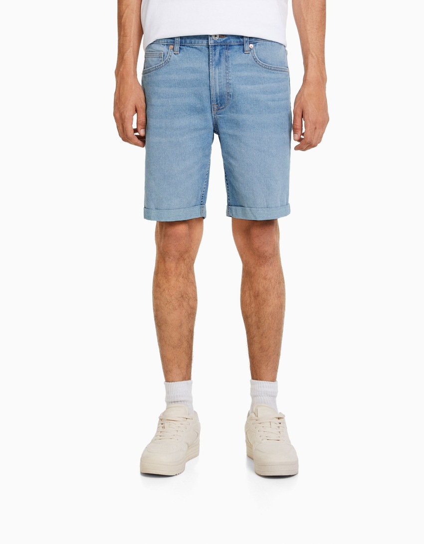 Bermuda jeans skinny com barra dobrada