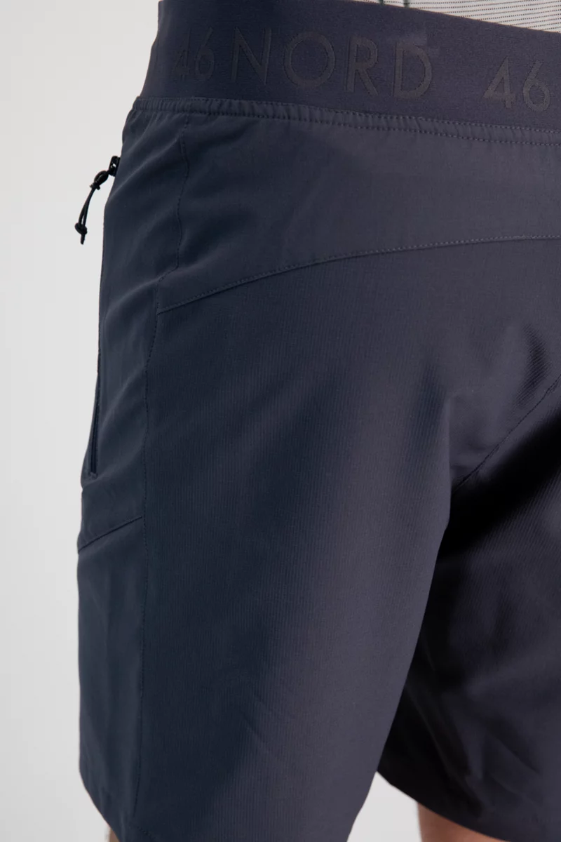 46 NORD Performance Herren Wandershort