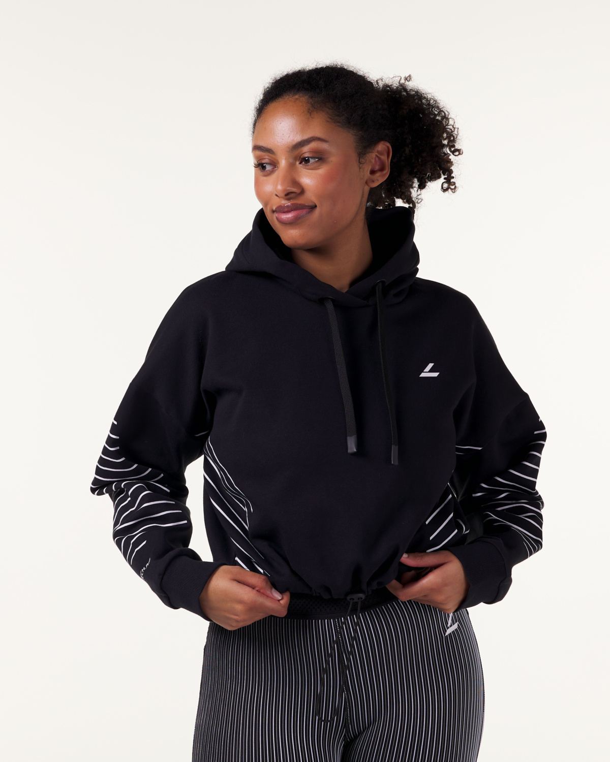 LEVITY Swift Cropped Hoodie Black