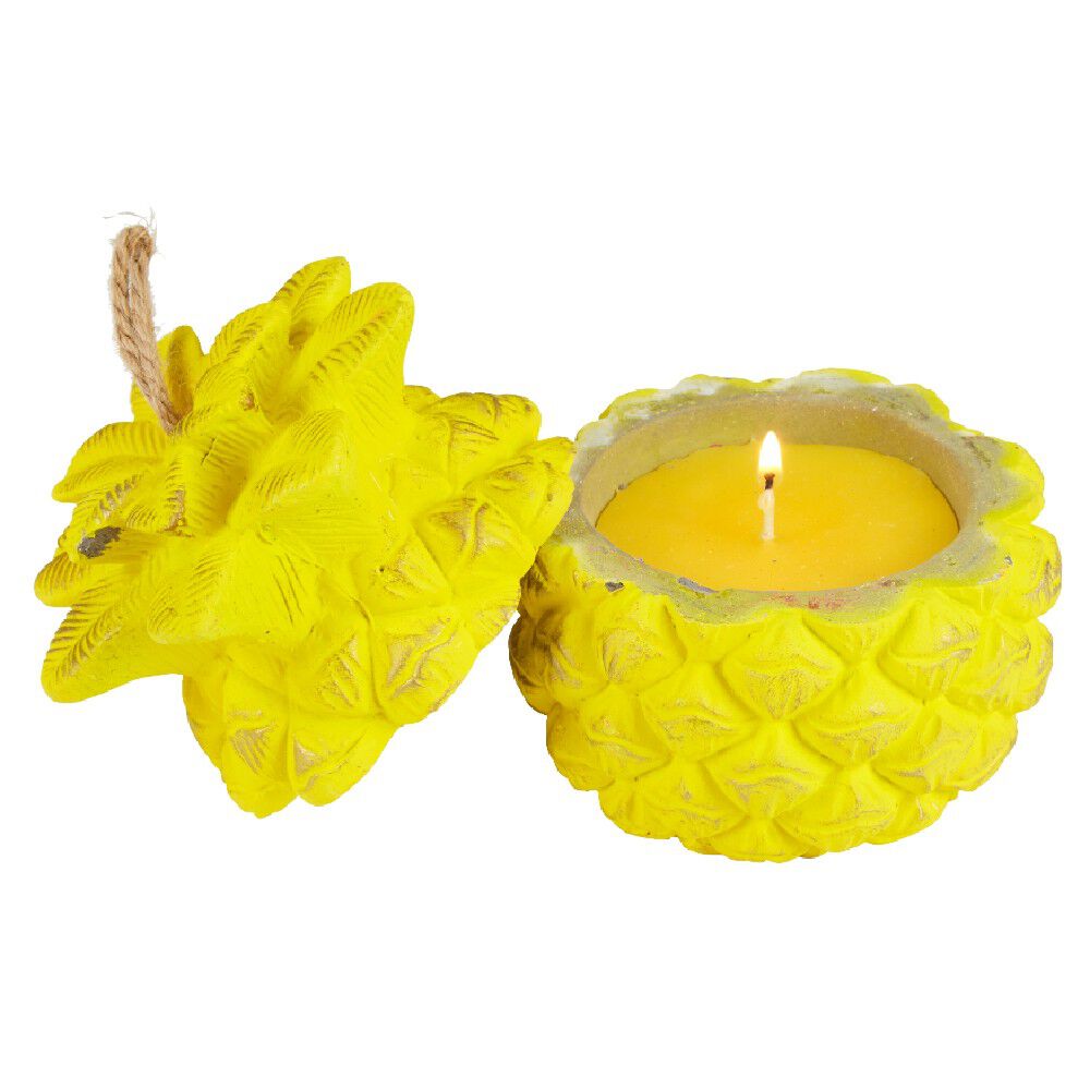 Bougie en forme d'ananas avec couvercle