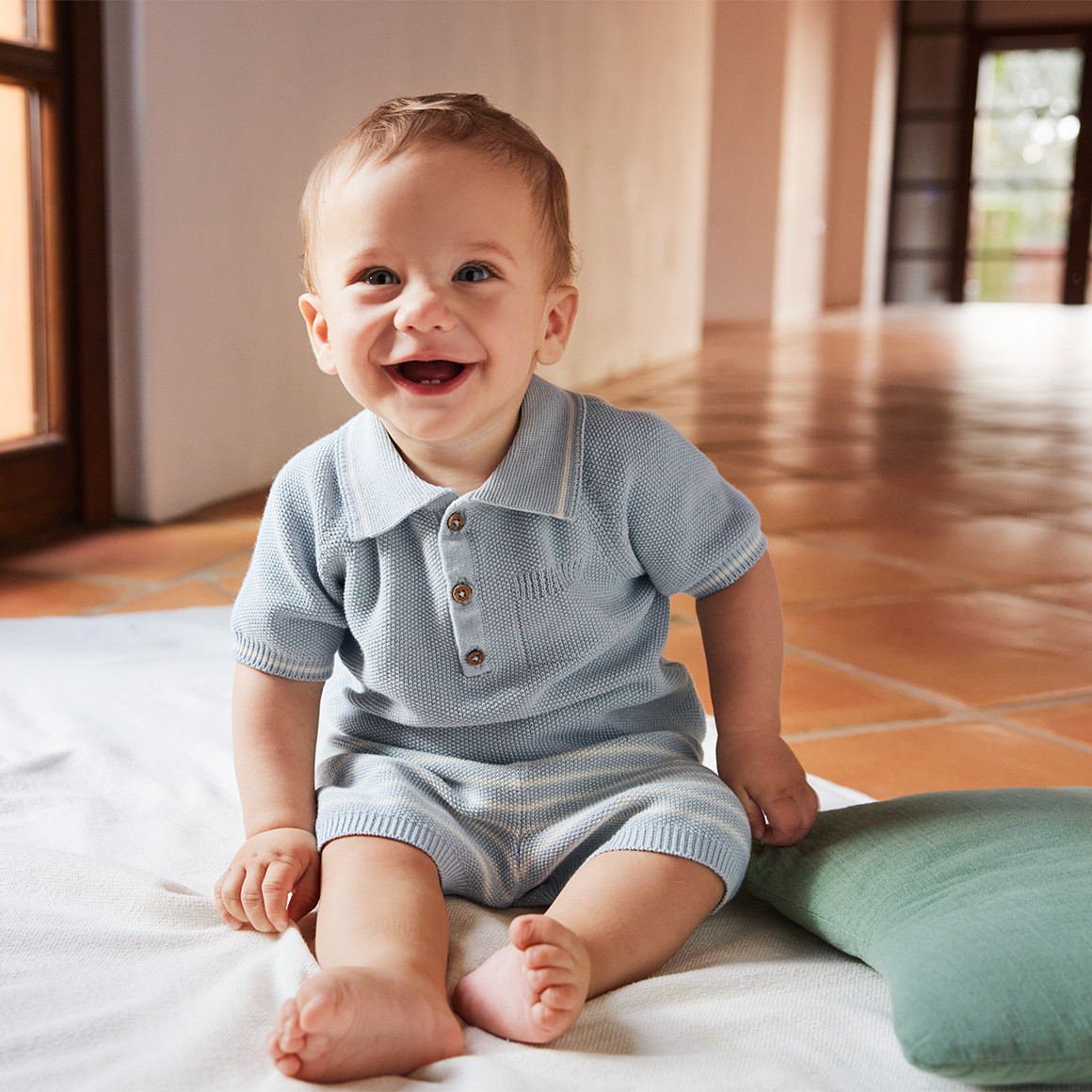 Topomini Pure Collection Newborn Strick-Poloshirts und Shorts im Set hellgrau / weiss