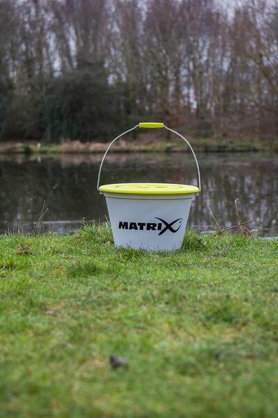 Seau Matrix Groundbait Bucket & Lid (17L)