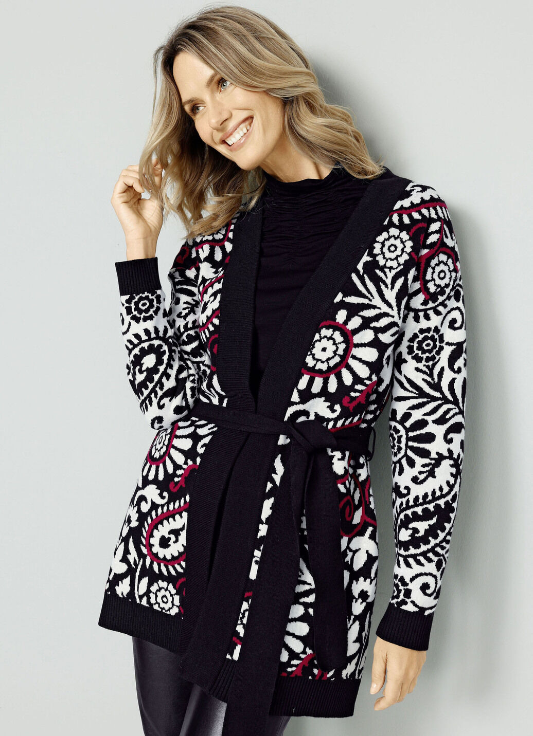 Strickjacke in Jacquard-Dessin