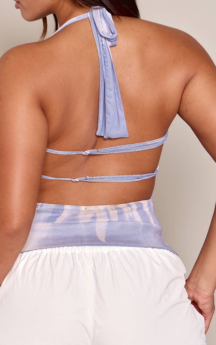 Bleu Clair Haut À Col Bénitier Extrême Avec Détails Perlés Et Imprimé Shape
