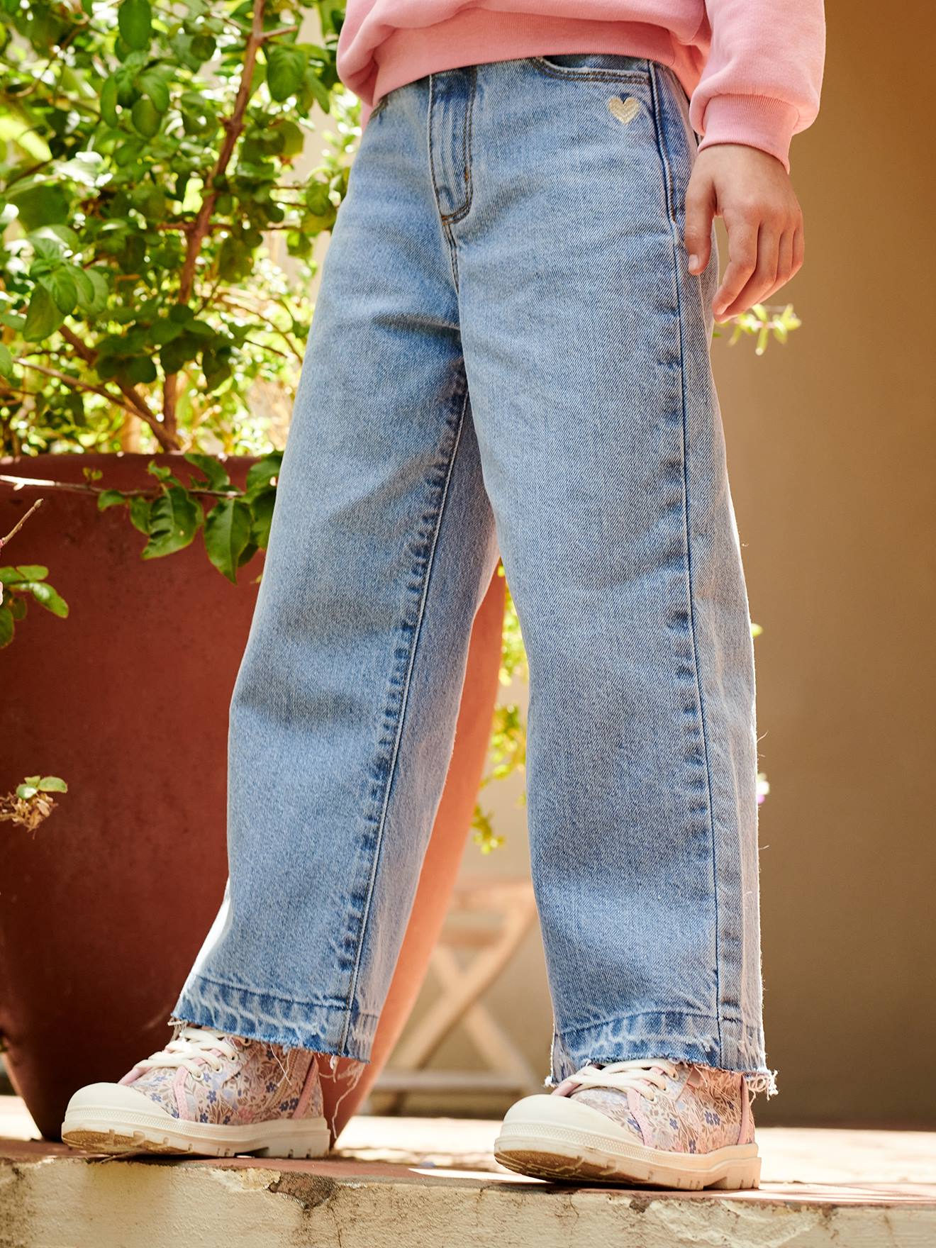 Calça jeans de perna larga com barra desfiada para meninas, jeans azul