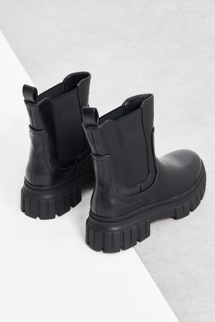 Bottines noires à enfiler