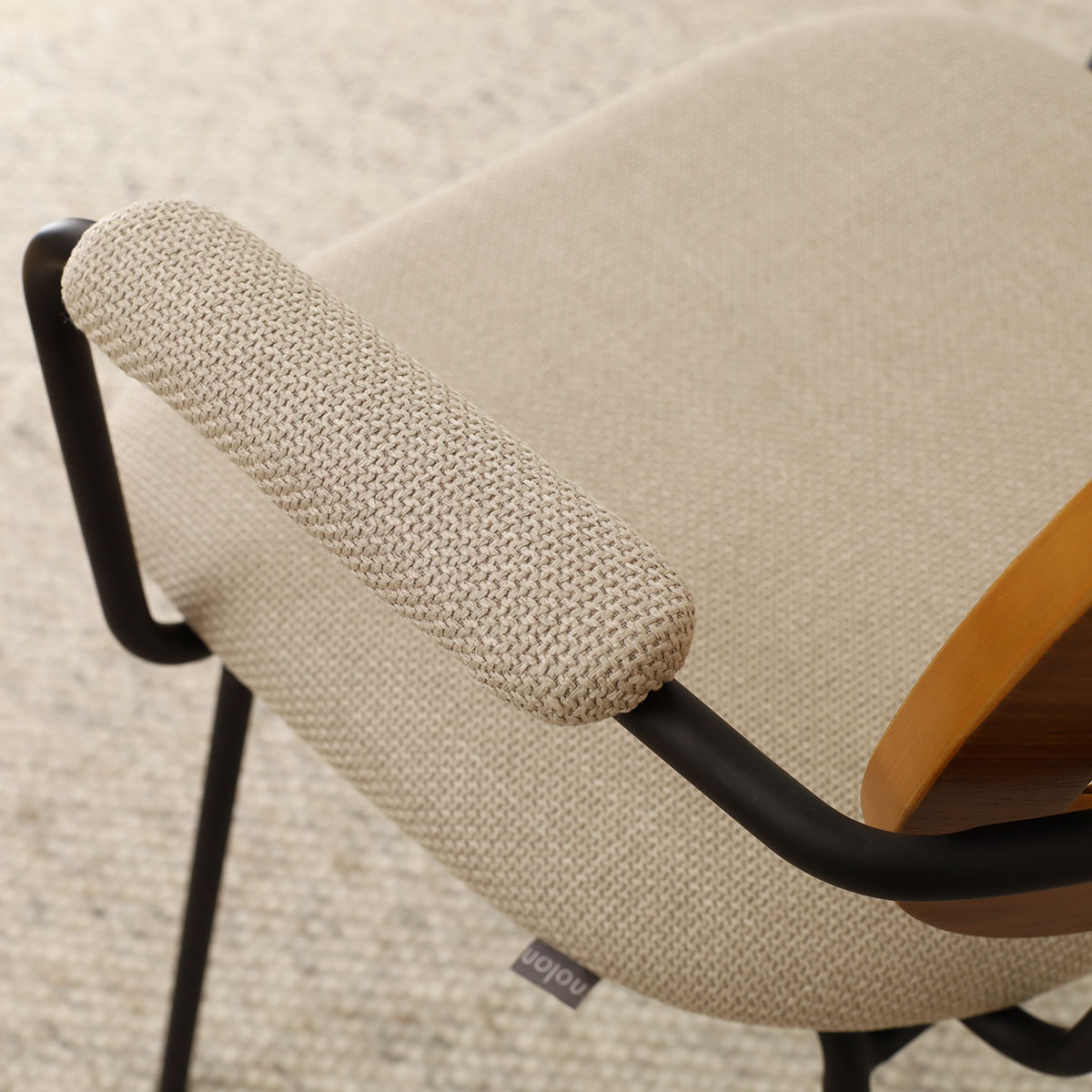 Jolie rotan eetkamerstoel beige - met armleuningen