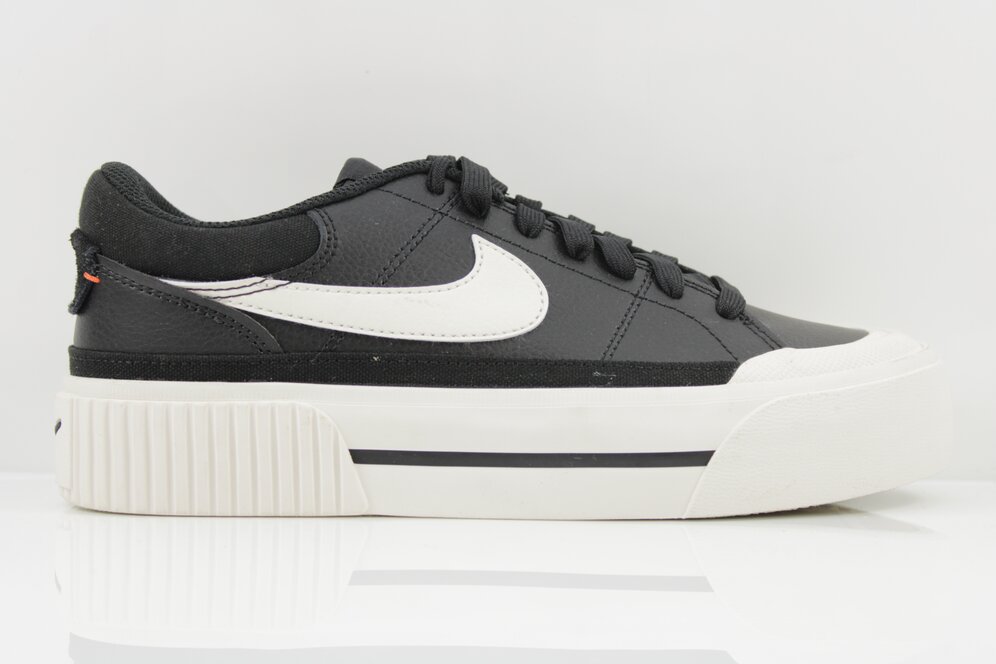 Nike Sneaker