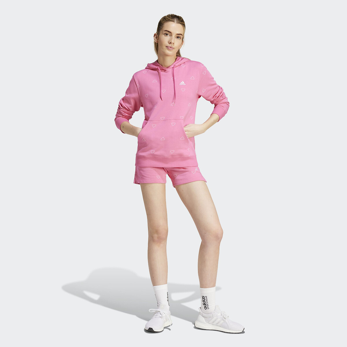 ADIDAS ROUPAS ESPORTIVAS<br>Shorts Essentials Monogram Graphic FT