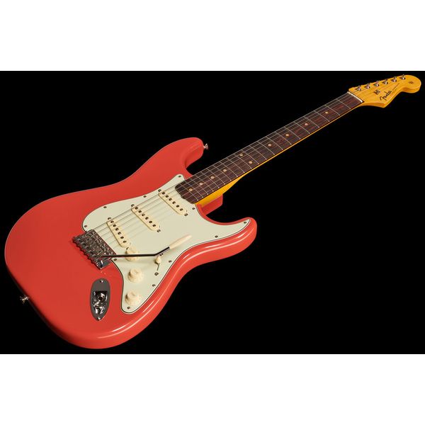 Fender AV II 61 STRAT RW FRD