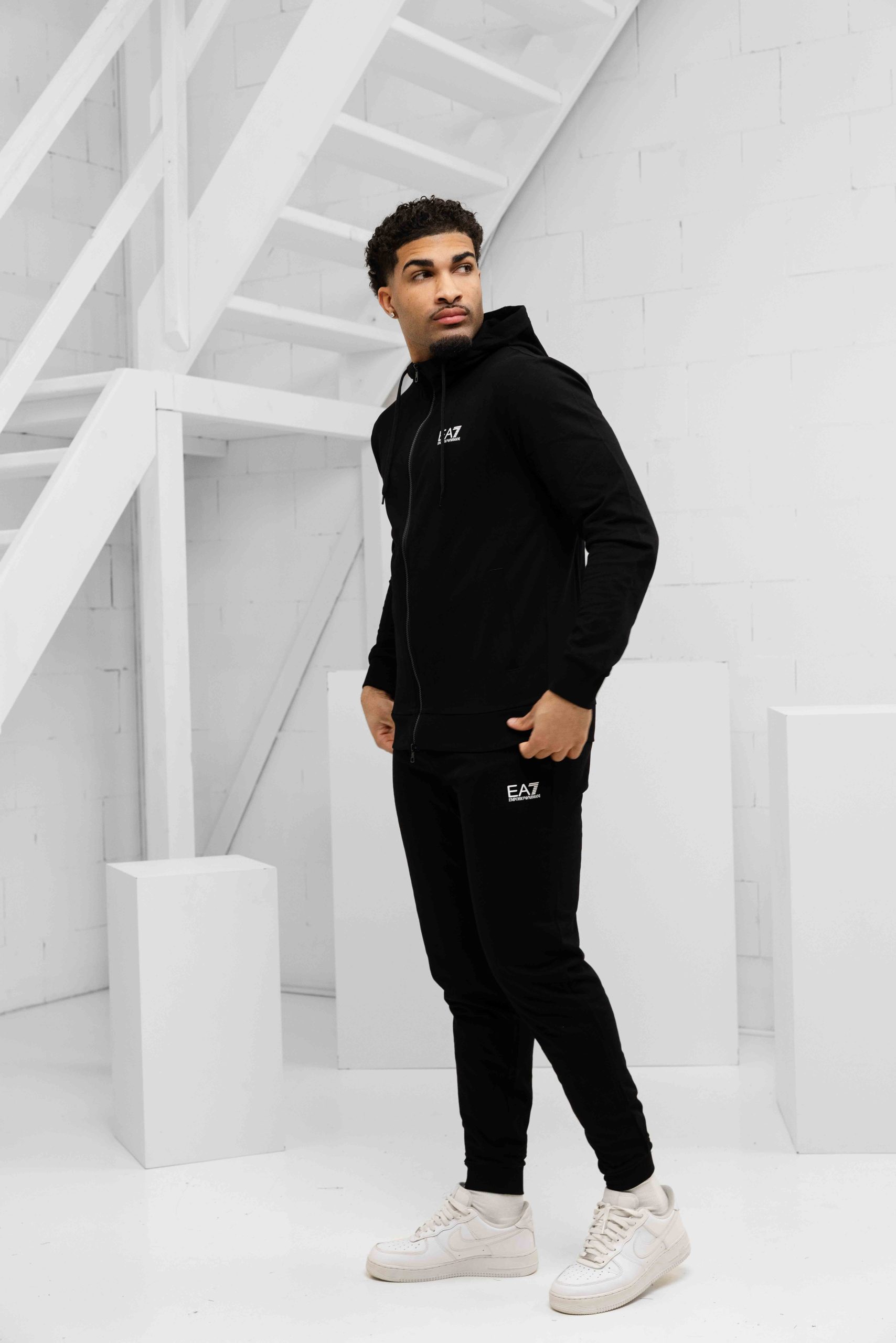 EA7 Emporio Armani 8NPV08 Trainingspak Heren Zwart