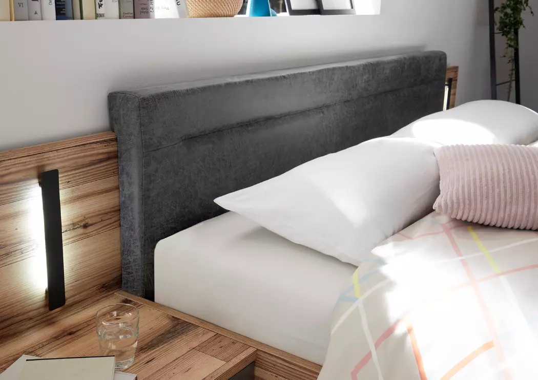 Bett mit Nachttischen Sarnia 180 x 200 cm