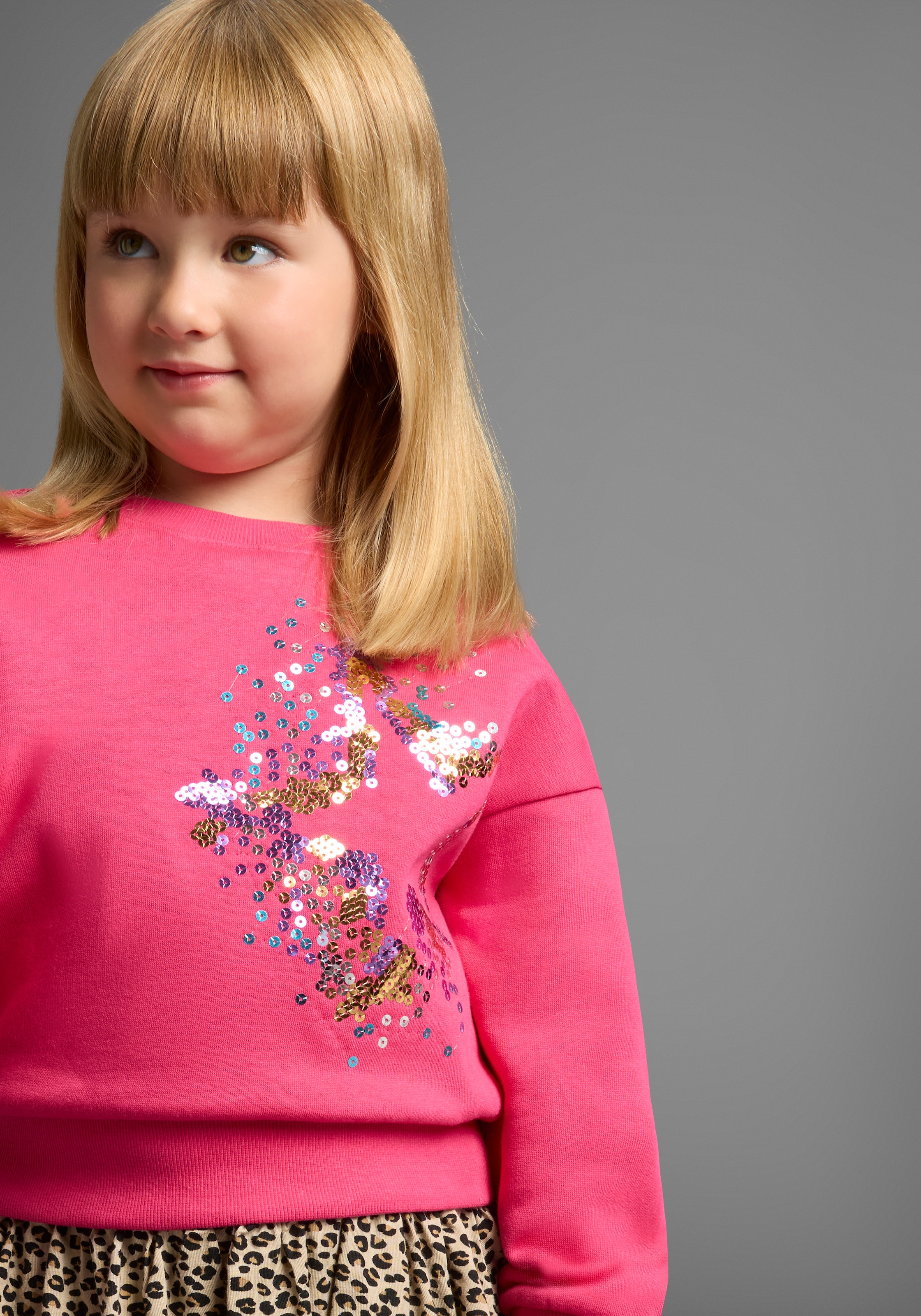 KangaROOS Sweatshirt »Stern-Applikation für kleine Mädchen«, Sweatshirt  mit schimmernden Pailletten-Applikationen