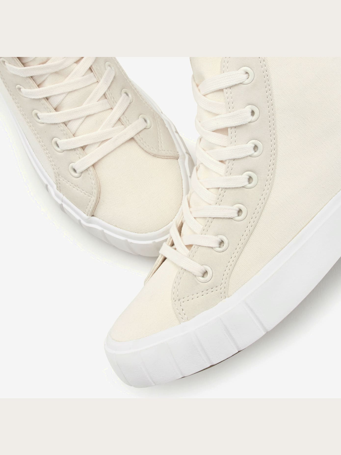 Baskets sneakers montantes avec semelle compensée discrète
