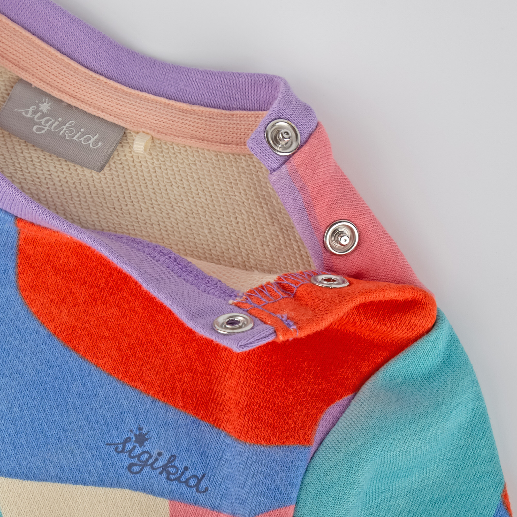 Sweatshirt B - SKATING FLAMINGO PATTERN in bunt