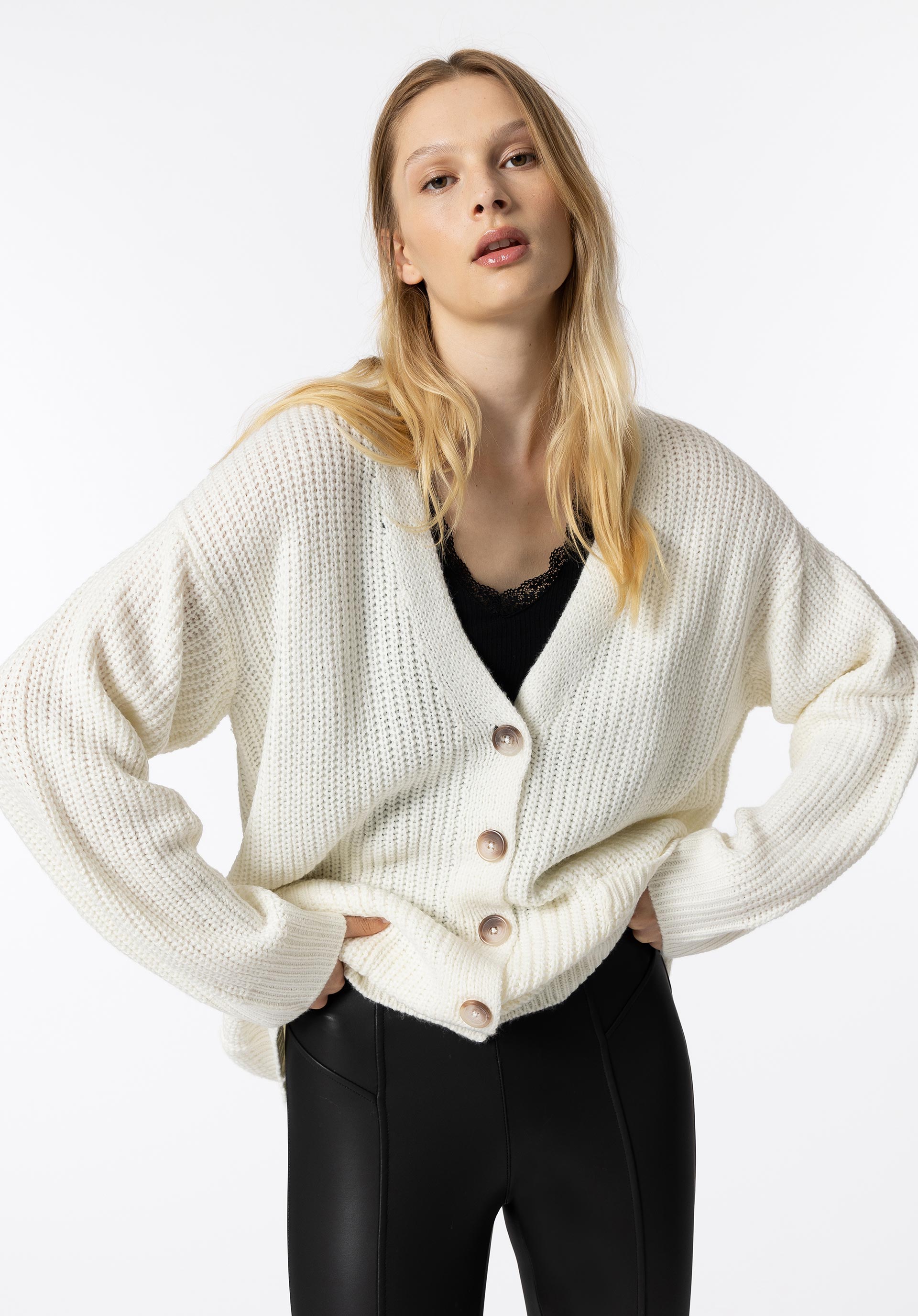 Cardigan Comprido com Bolsos
