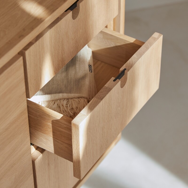 Buffet en chêne massif L 145 cm Jonàk