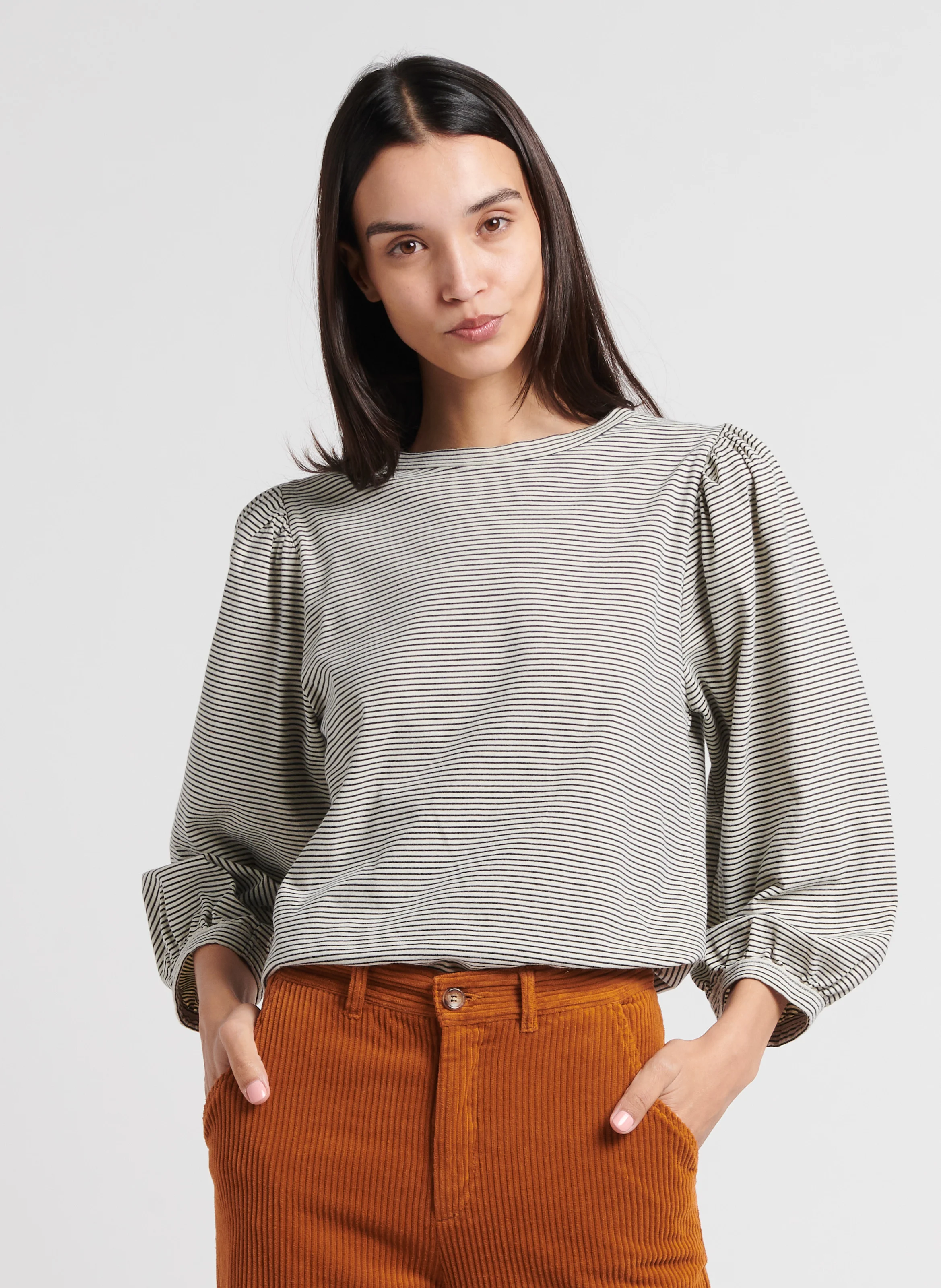 AGATHE - Tee-shirt ample rayé en coton bio | Noir