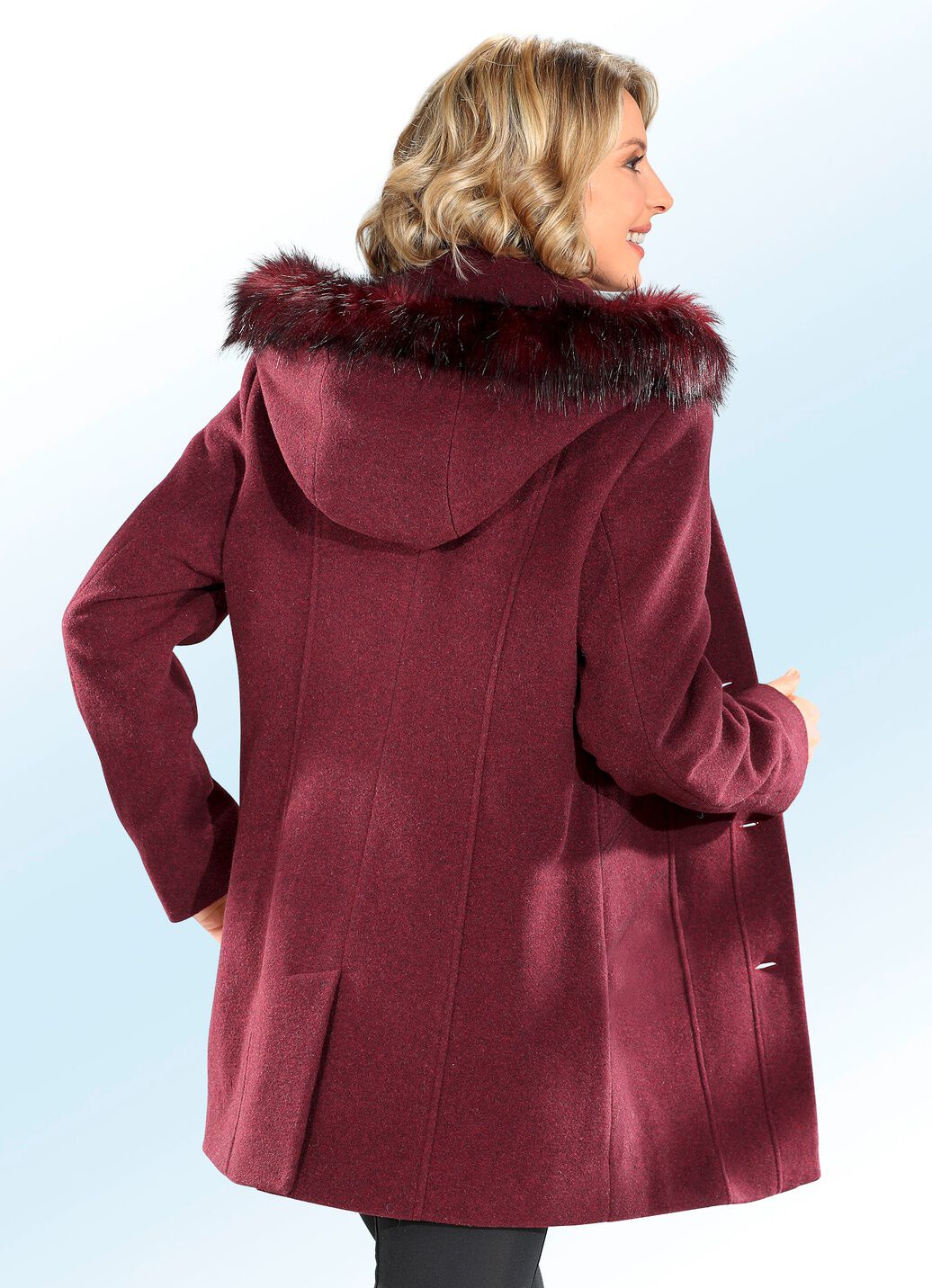 Jacke mit abnehmbarer Kapuze