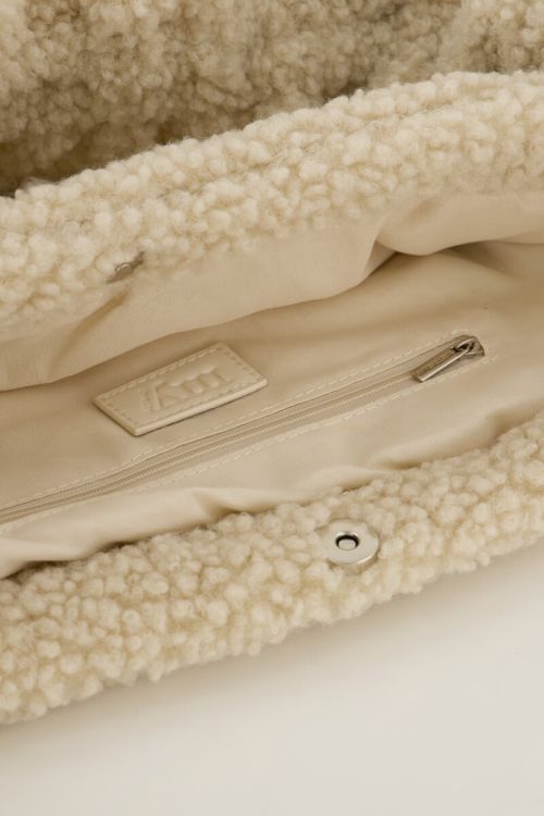 Beige teddy shopper met ruffle strap