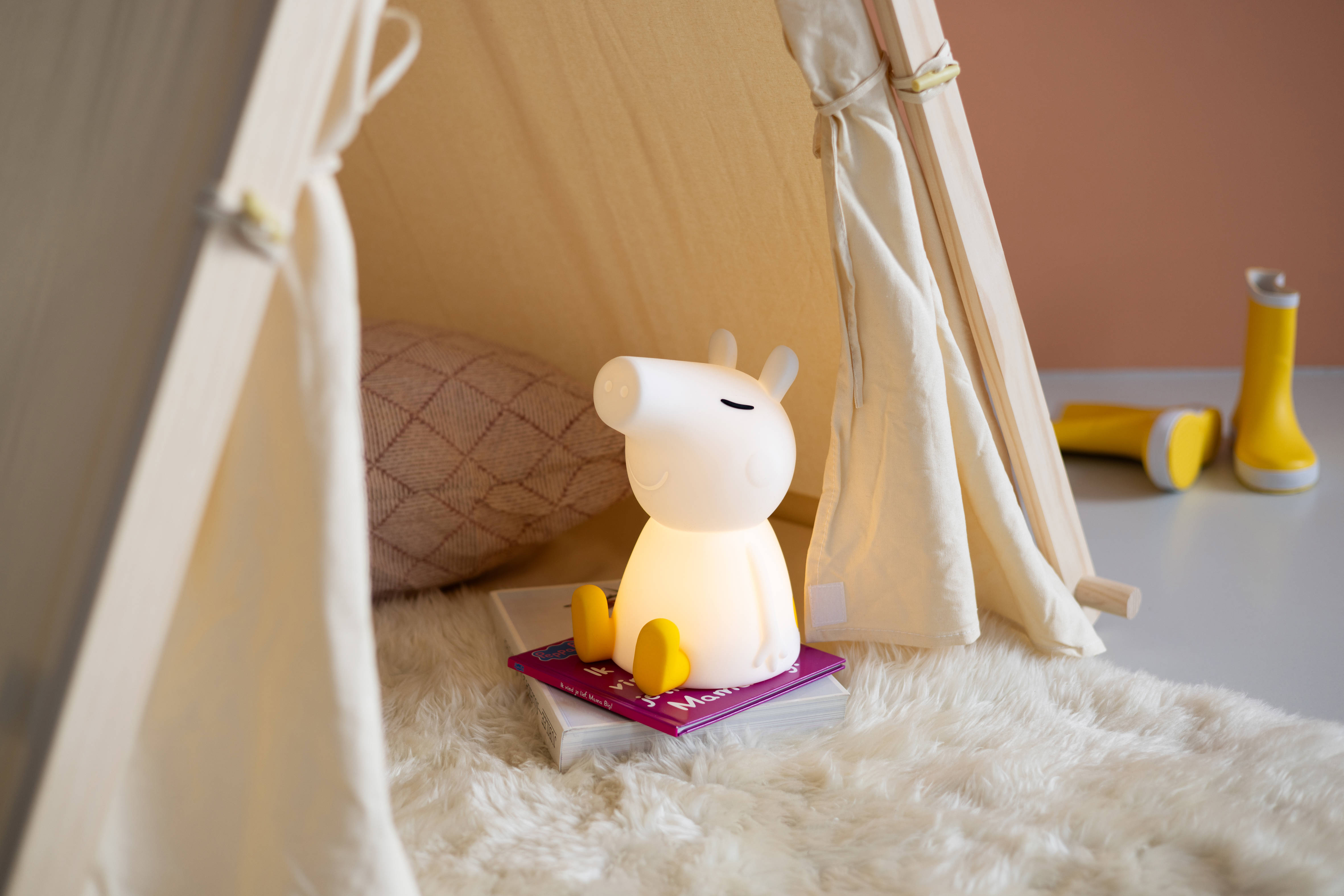 Mr Maria Peppa Pig First Light lamp