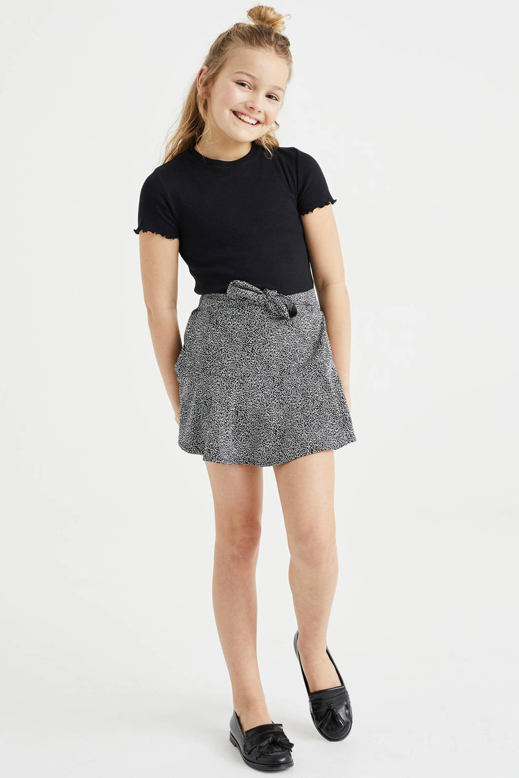 WE Fashion ribgebreid T-shirt met borduursels zwart