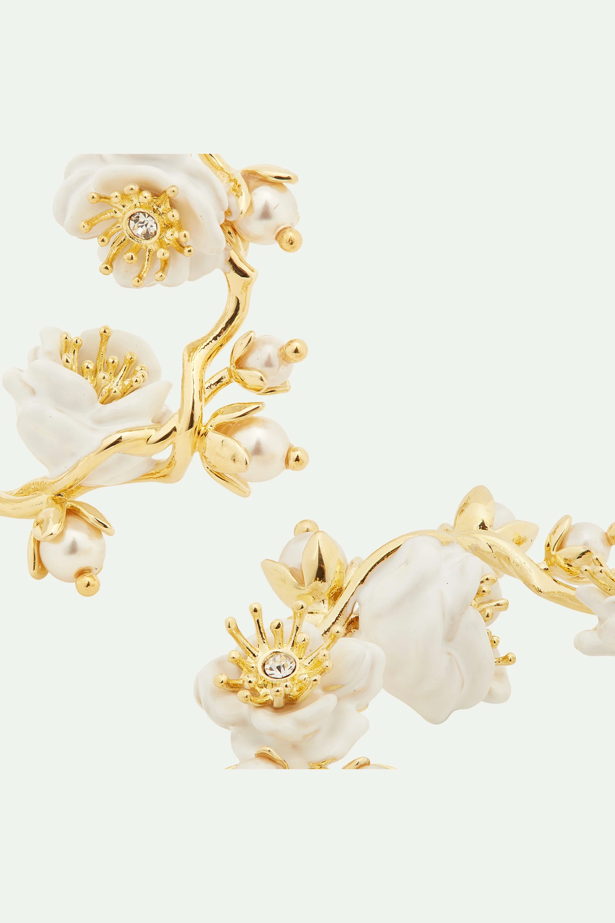 Boucles d'oreilles créoles branche de roses et perles | Gris