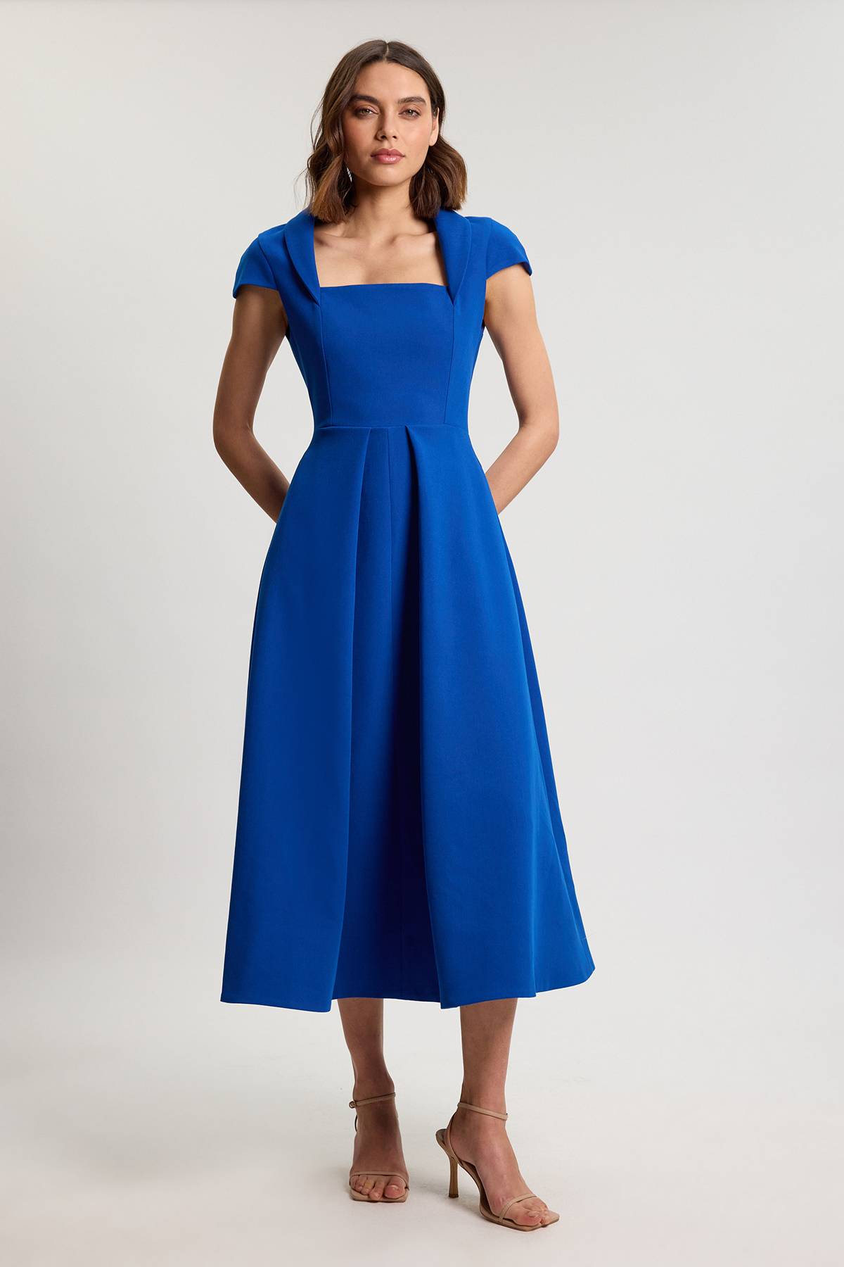 KarenMillen Robe Maxi Ajustée À Encolure Carrée Et Jupe Ample