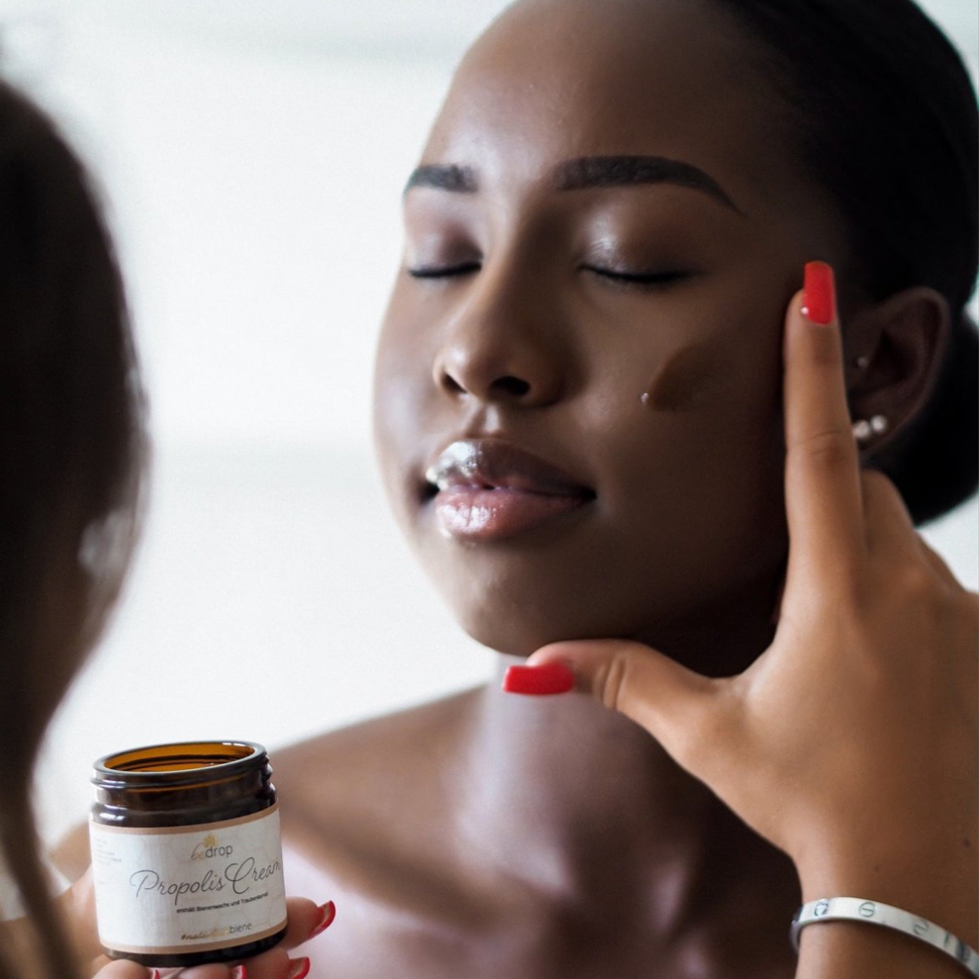 Hautpflege-Set | Bee Cream (Bienengiftsalbe) + Propolis Cream (Propolis Salbe) + Royale Lotion (Körperlotion)