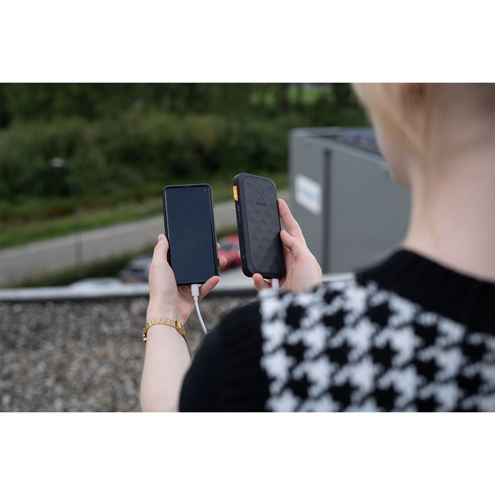 (20W) 10000mAh Fuel Series 5 Dual USB C / USB A Powerbank Power Delivery Ladegerät (FS5101) Midnight Black