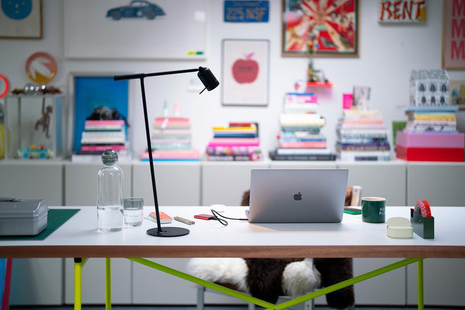 One bureaulamp LED oplaadbaar Smokey Black