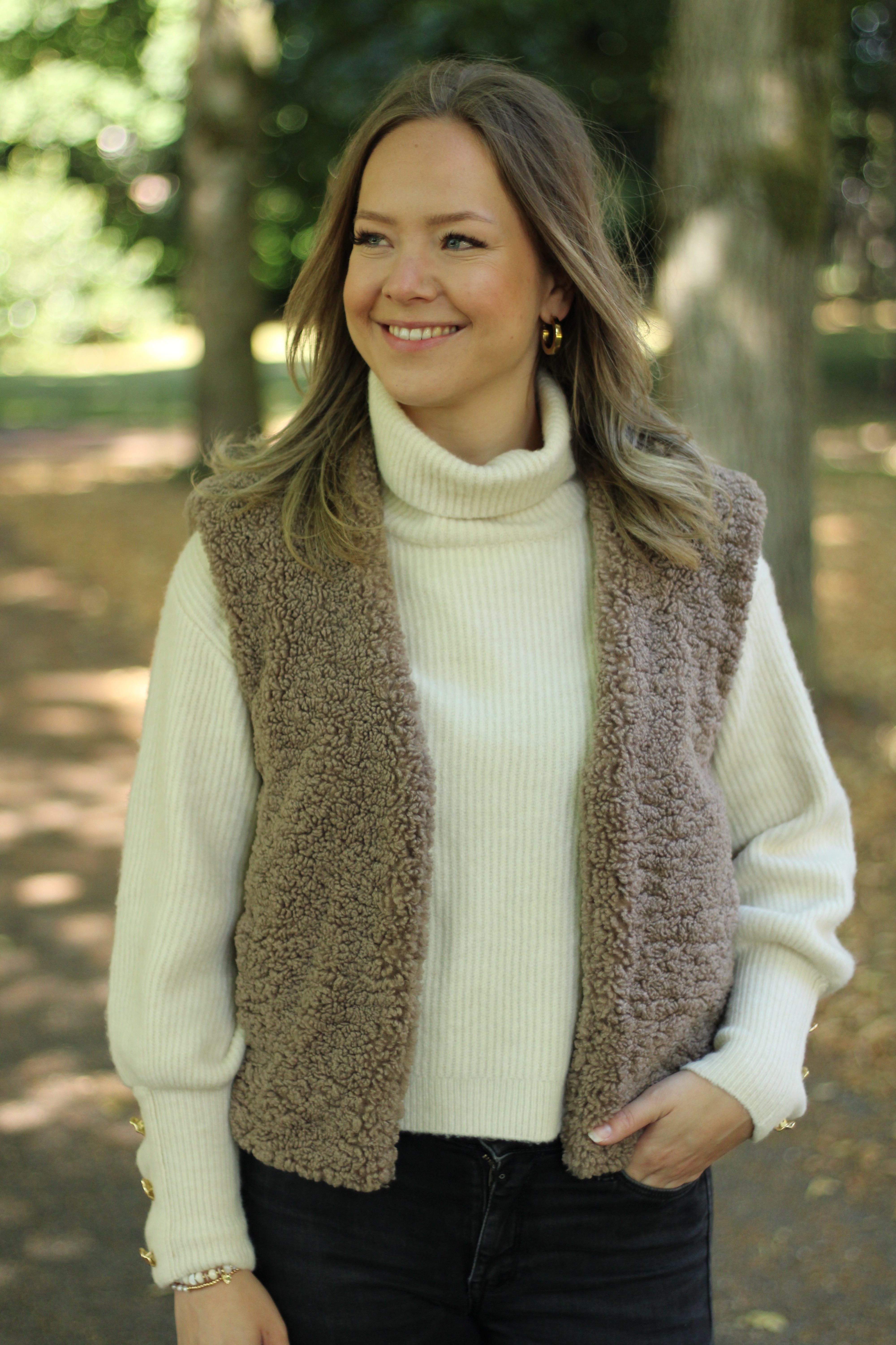 Rino & Pelle - Frencie Cropped Teddy Waistcoat - Toffee