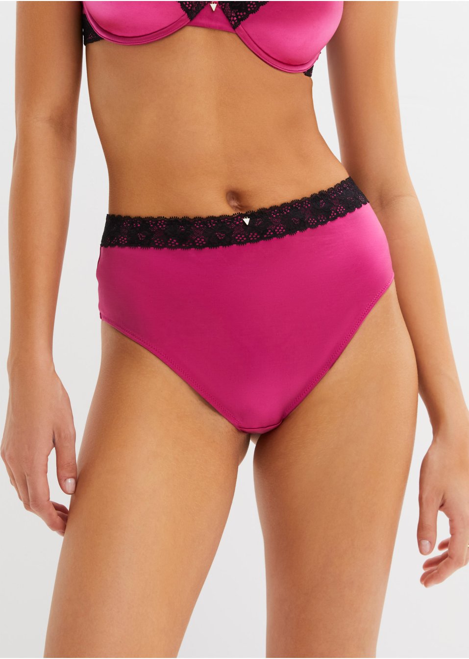 Maxi string