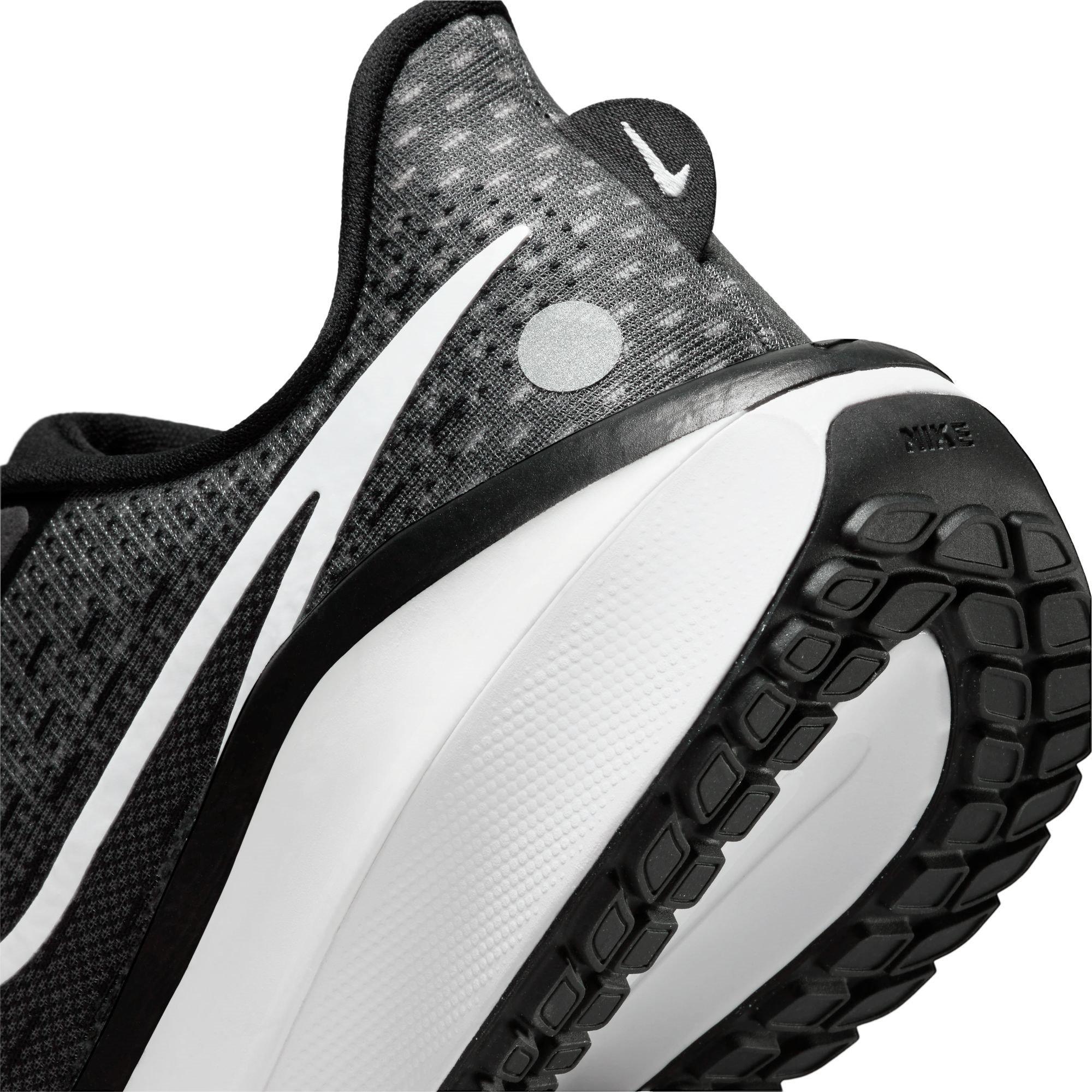 Nike Vomero 17 Womens Road Running Shoes