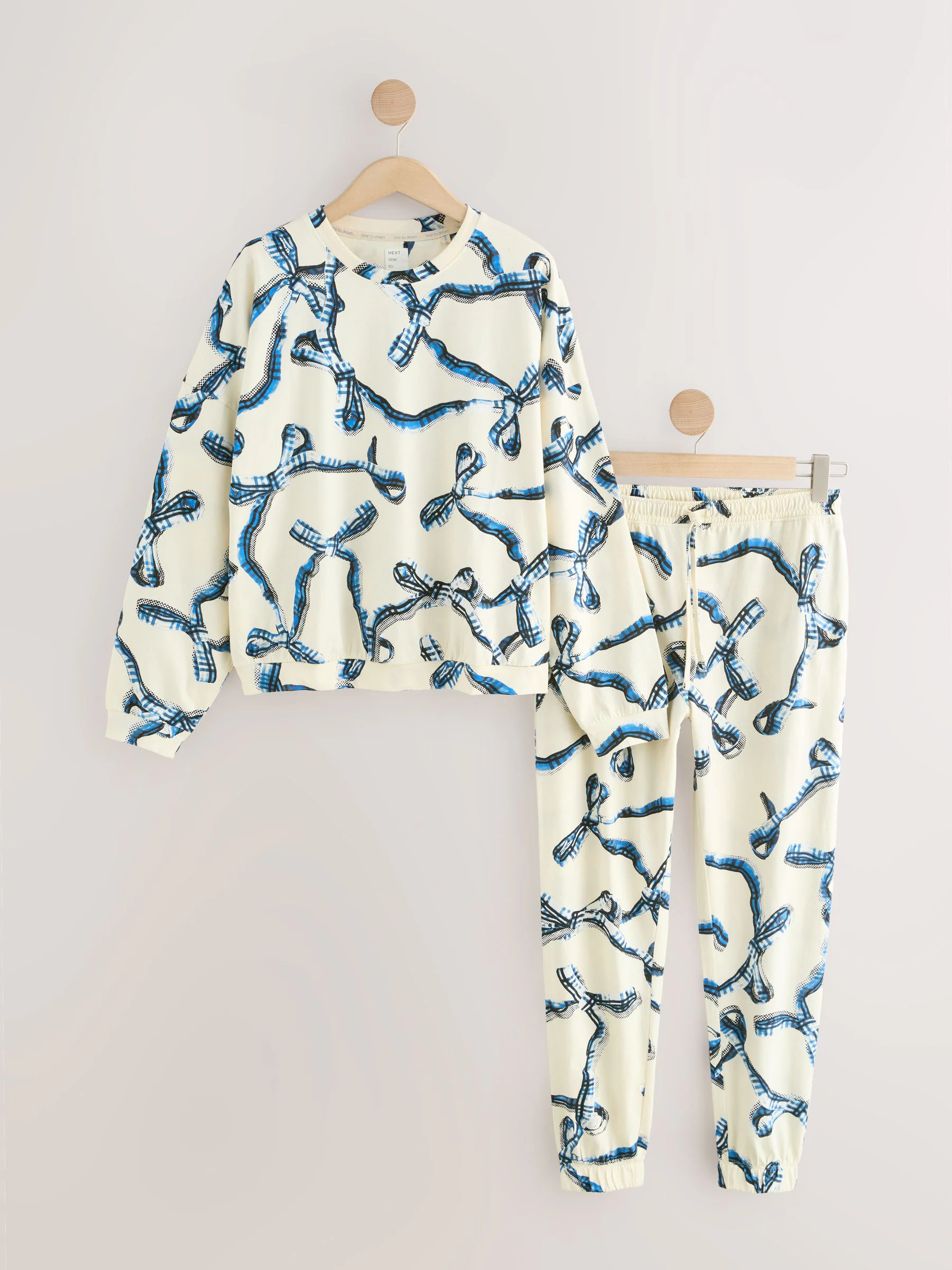 Eenkleurige Strikken - Pyjama met lange mouwen