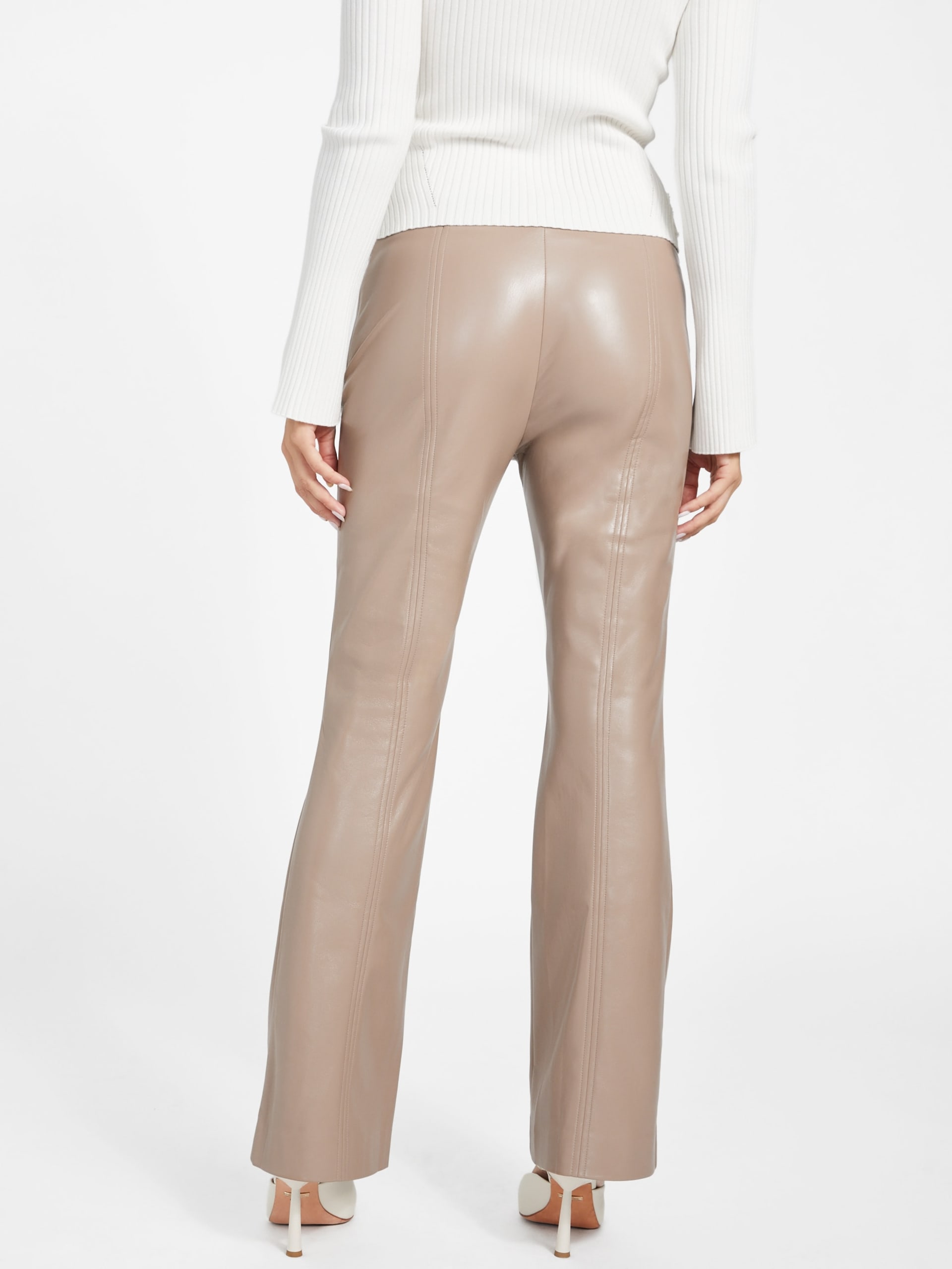 Calça skinny Gladys em couro sintético