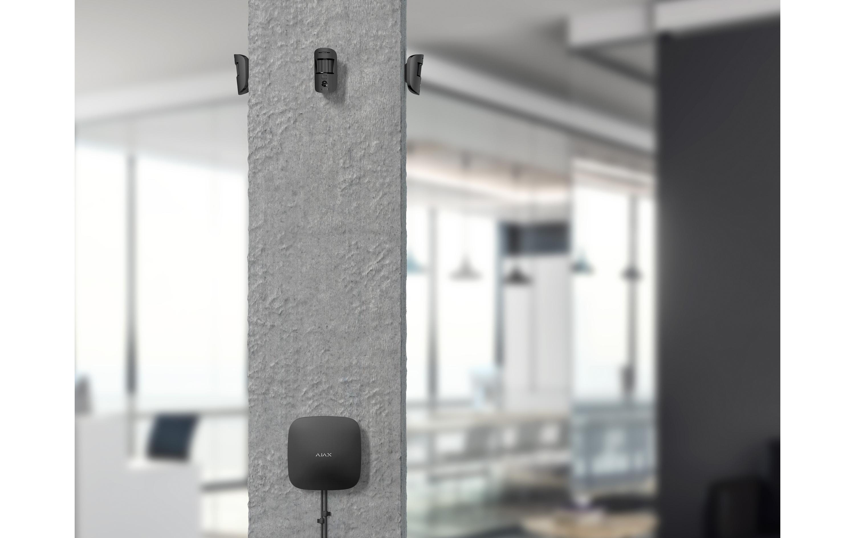 Baseline Hub 2 Plus Jeweller Schwarz<br>Kabellose Hub-Zentrale mit Fotoverifizierung