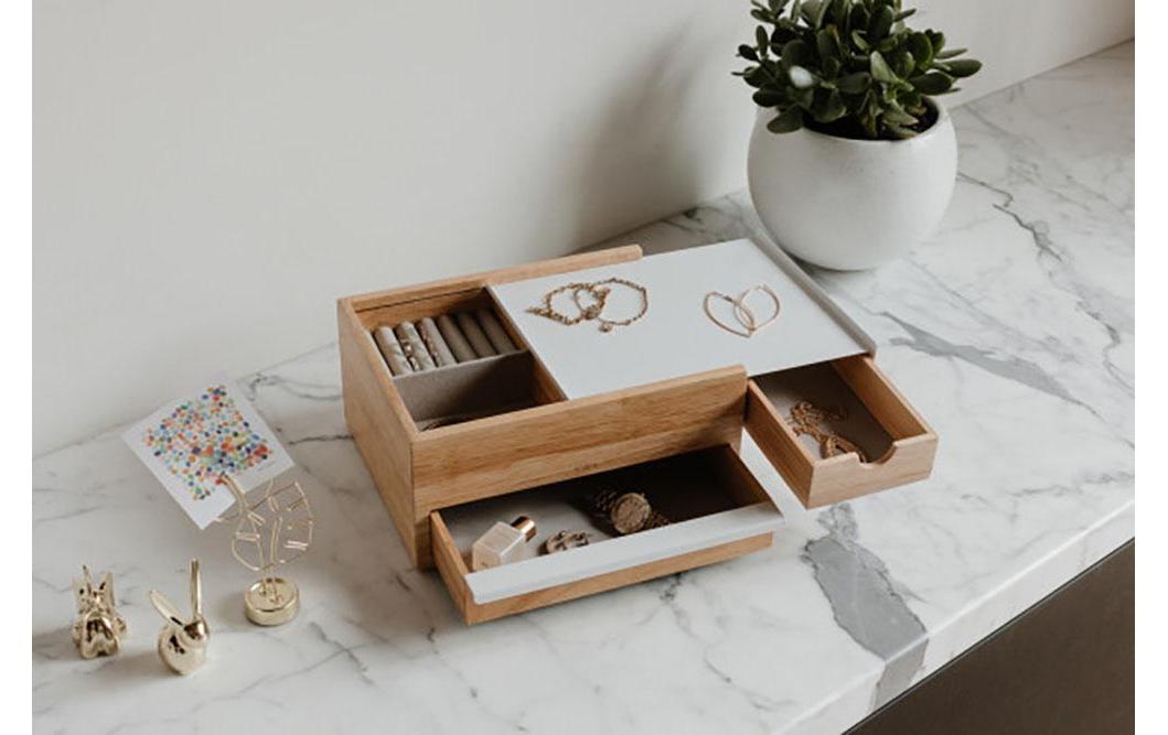Schmuckschatulle Stowit Weiss/HolzModerne Schmuck-Box mit Geheimfächern