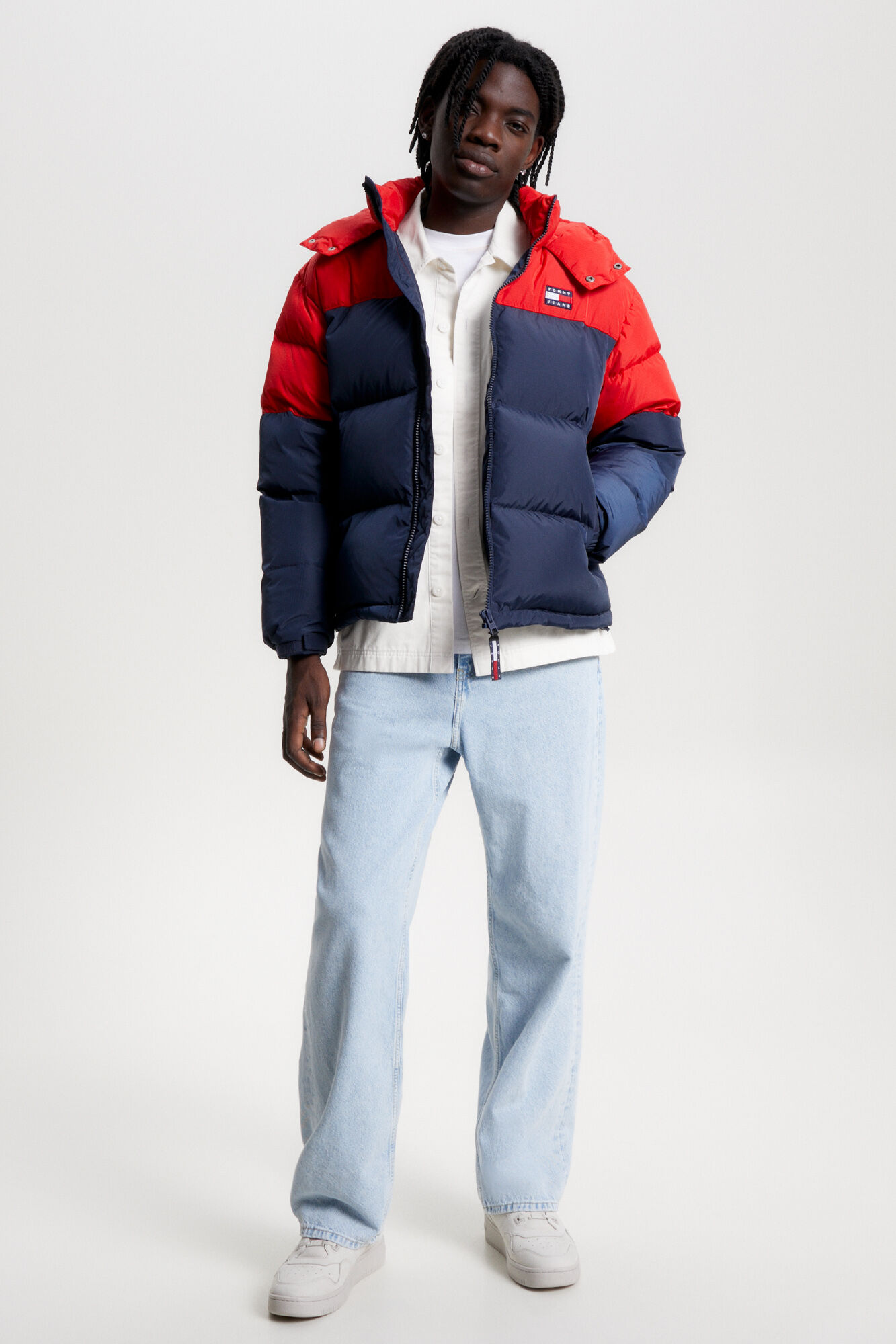 Jaqueta masculina Alaska Tommy Jeans com enchimento de plumas.
