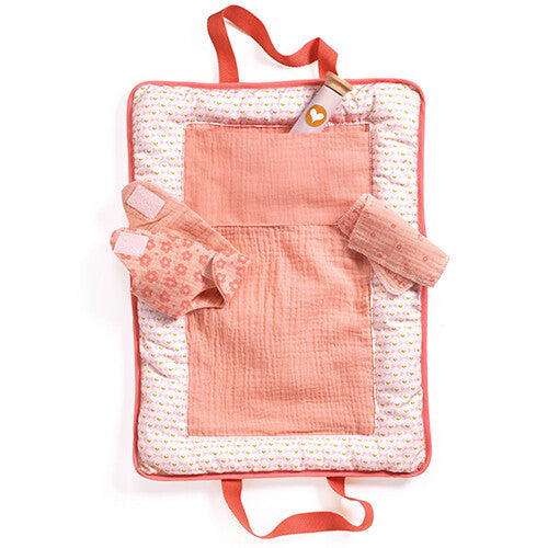 Djeco poppenverschoonset pomea - roze - 5-delig