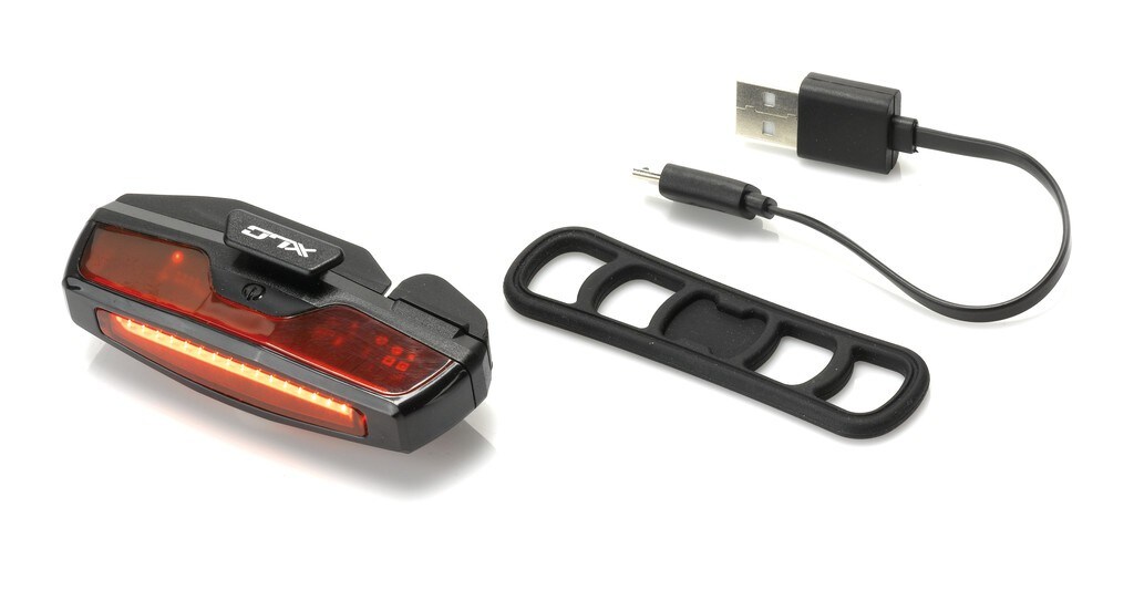 XLC LED Akkurücklicht CL-R21